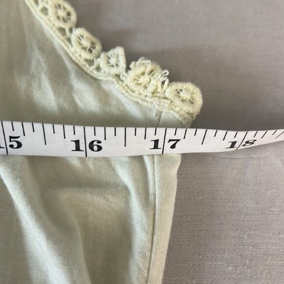 POL Yellow and Blue Toe Dye Babydoll Style Crochet Trim Sleeveless Top Sz MED - Picture 6 of 7